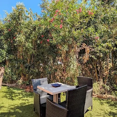 Apartment Avec Entree Independante - Jardin Prive 200m